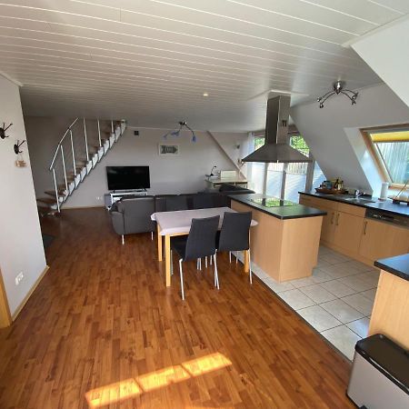 בארמשטאדט Moderne Maisonette-Wohnung Am Karpfenteich; Modern Apartment With View Of The Carp Pond מראה חיצוני תמונה